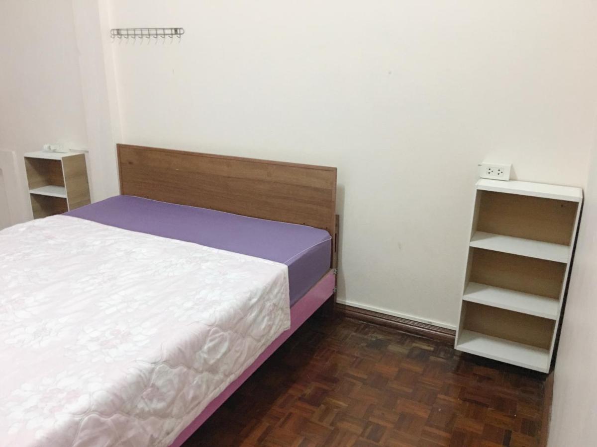 Jd Hostel Ayutthaya Bagian luar foto